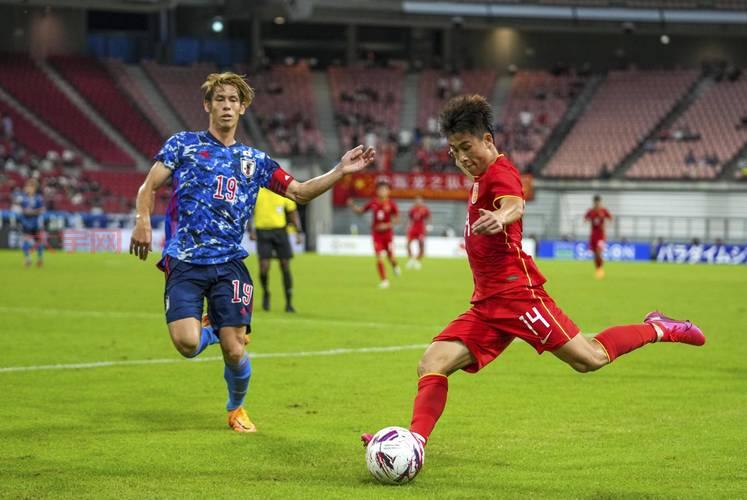 国足选拔队对阵日本，能否打破中日足球差距？