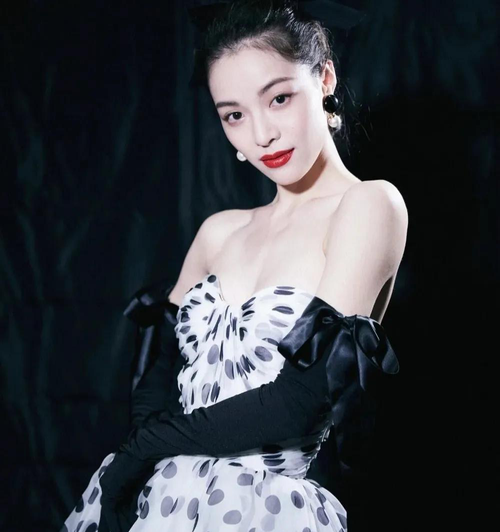 钟楚曦李现曾相恋三年？这段感情背后的故事令人唏嘘