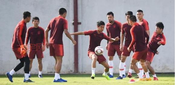 国足热身赛时间：12月29日阿曼，检验球队备战成果