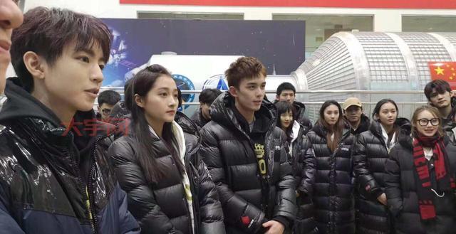 白敬亭关晓彤携手主演，共谱魔法触恋浪漫恋曲