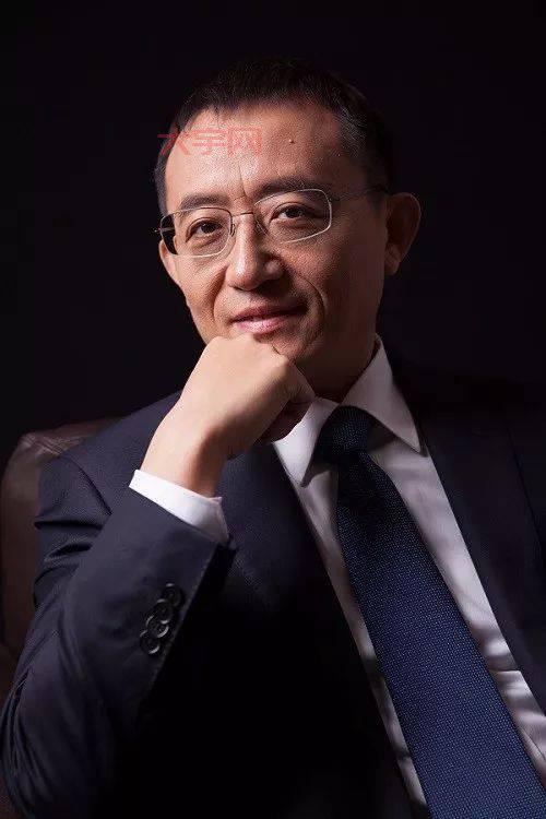 张晓琦的传奇人生，从平凡到不凡的蜕变之路