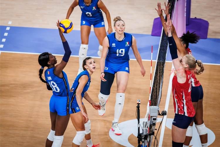 中国女排对意大利谁赢了？比赛结果新鲜出炉！