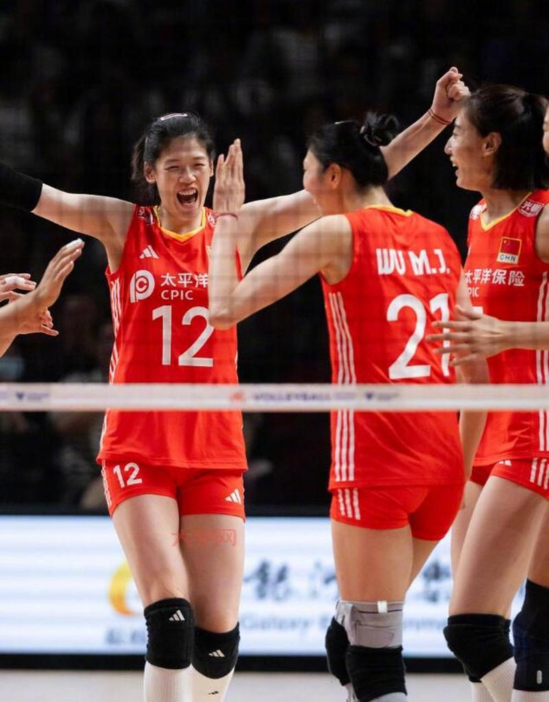 中国女排对意大利谁赢了？比赛结果新鲜出炉！