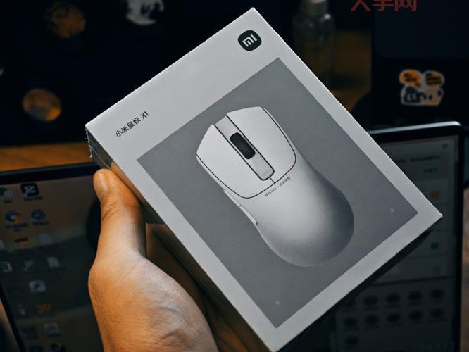 第一个鼠标外壳是什么材质？世界上第一个鼠标了解一下！