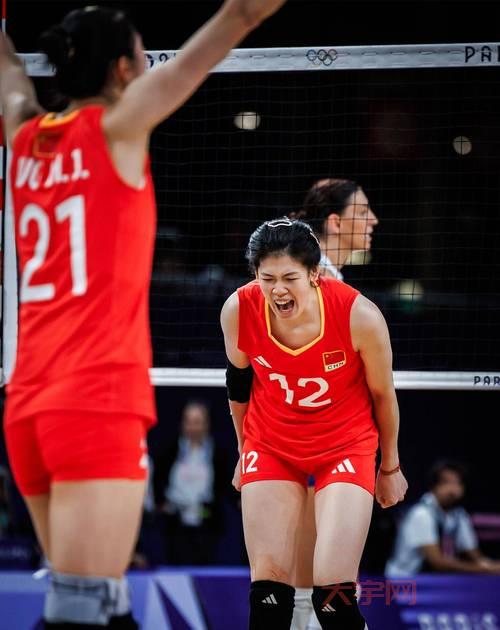 中国女排击败对手！速看比赛精彩瞬间回顾！