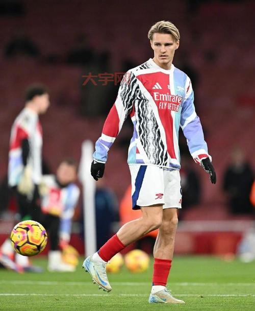 效力过巴萨 阿森纳的球星 (细数那些穿过两队球衣的名将)