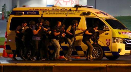 泰国枪击案现场：直击枪击案现场，太可怕了！